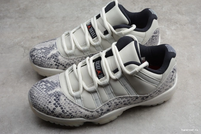 SE CD6846-002 11 Air Low Bone Light Jordan Snake 0815
